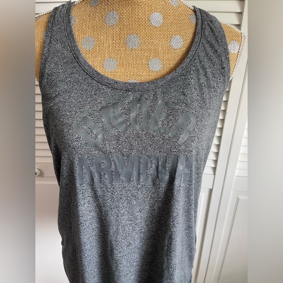 Under Armour tank top - Picture 2 of 5